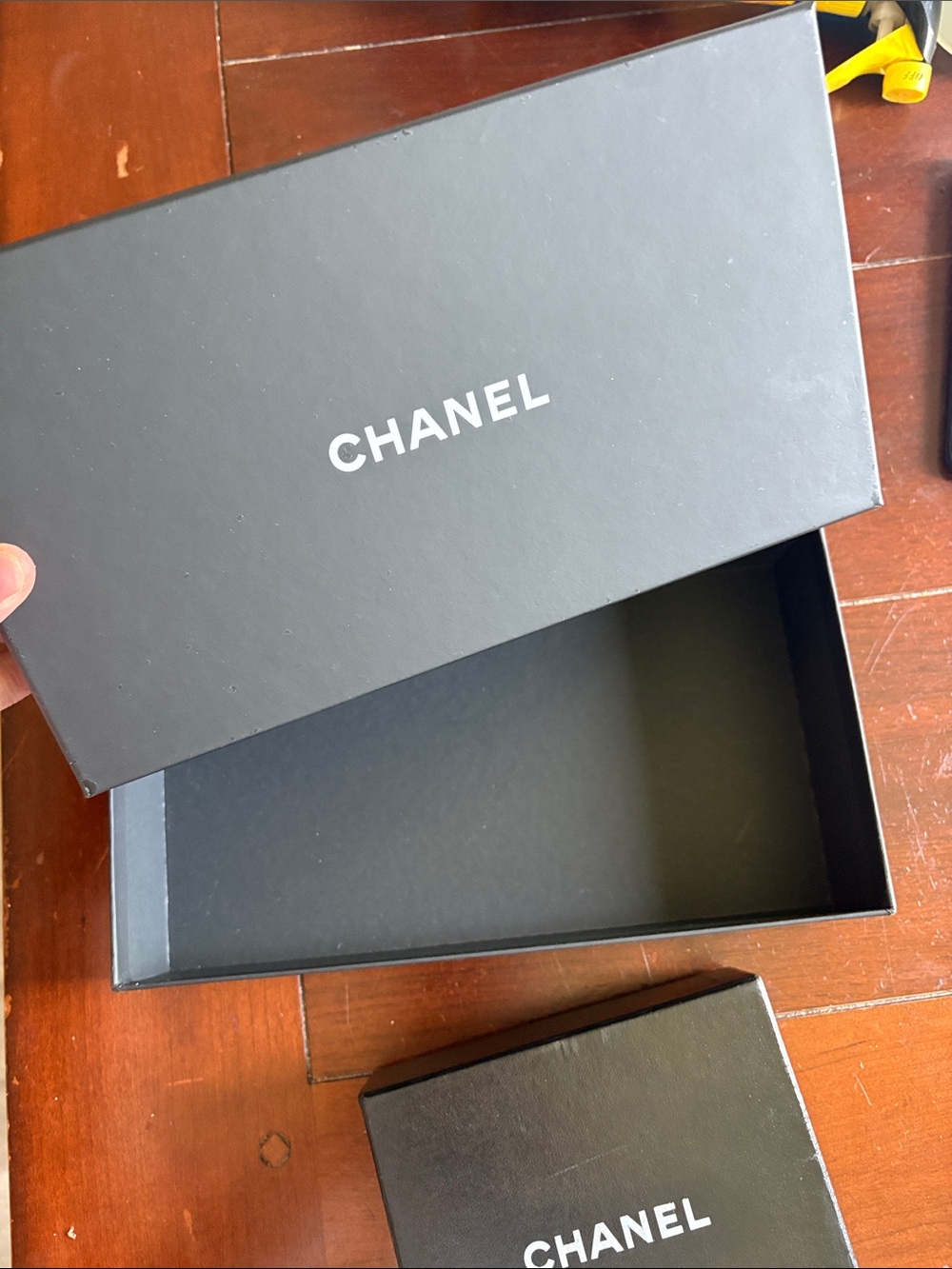 2 CHANEL luxury Black long wallet box and compact wallet box - Picture 4 of 4